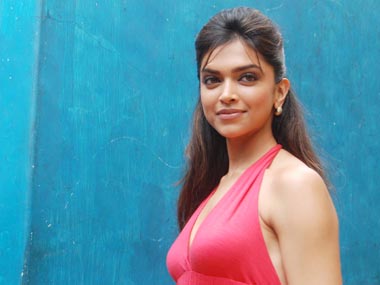 Imran Khan, Deepika win worst actor Golden Kela Awards
